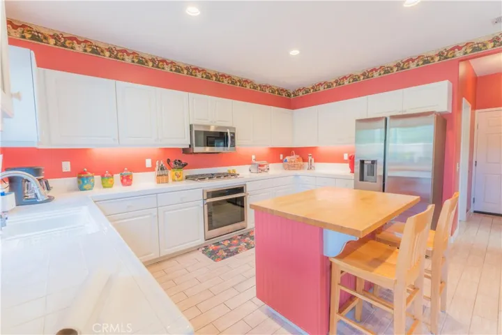 8737 Sunbird Avenue, Fountain Valley, California 92708