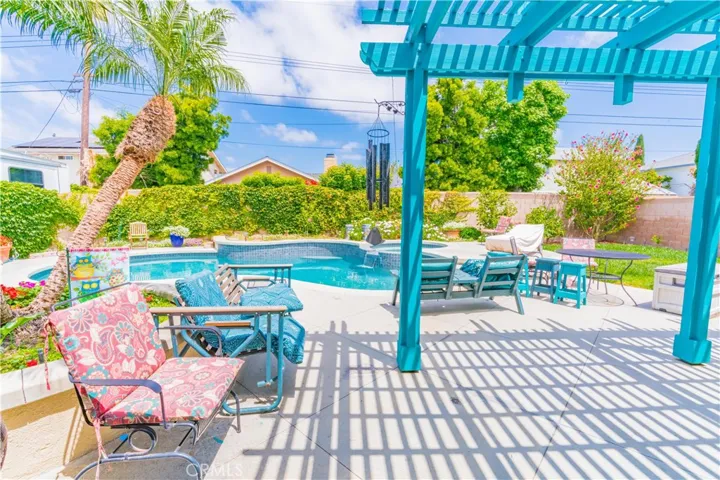 8737 Sunbird Avenue, Fountain Valley, California 92708