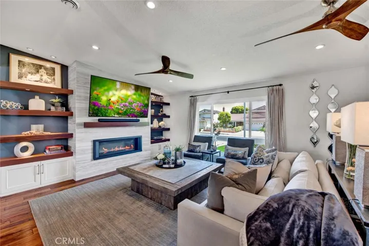 Ceiling Fans In Living Room With Recessed Lighting