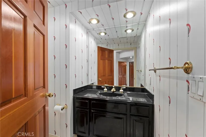 18232 Sandringham Court, Porter Ranch, California 91326