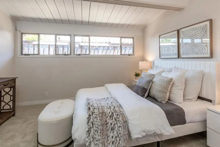 3583 South Court, Palo Alto, California 94306