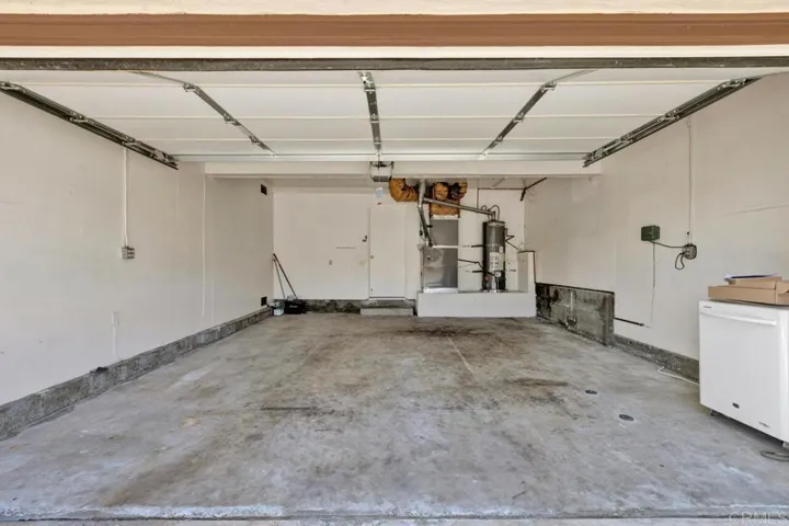 11985 Via Zapata, El Cajon, California 92019