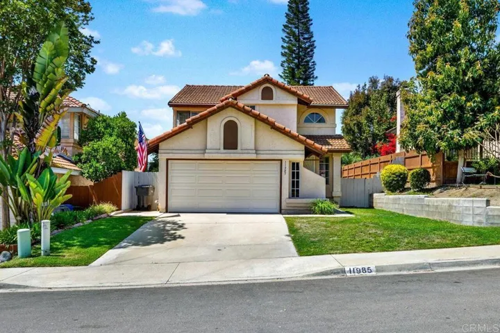 11985 Via Zapata, El Cajon, California 92019