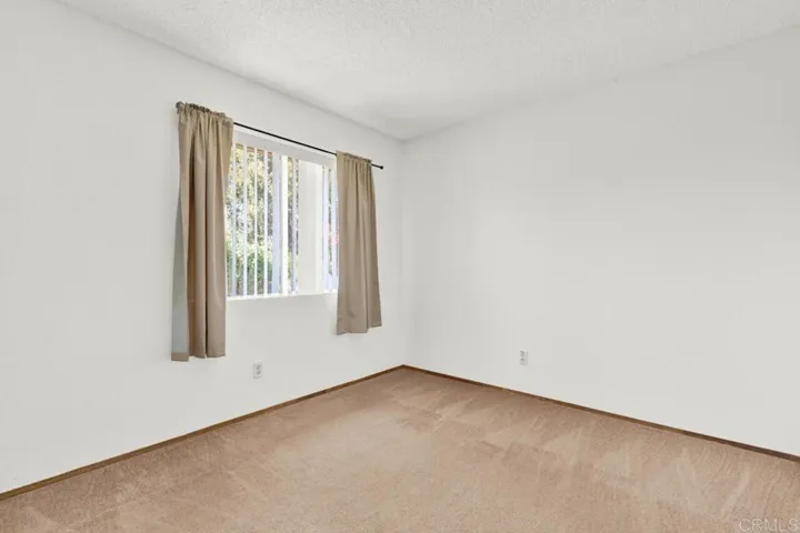 11985 Via Zapata, El Cajon, California 92019