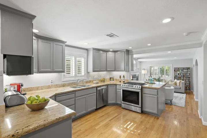 1100 Lovell Avenue, Campbell, California 95008