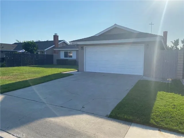 20711 Elizabeth Lane, Huntington Beach, California 92646