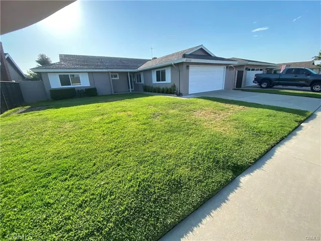 20711 Elizabeth Lane, Huntington Beach, California 92646