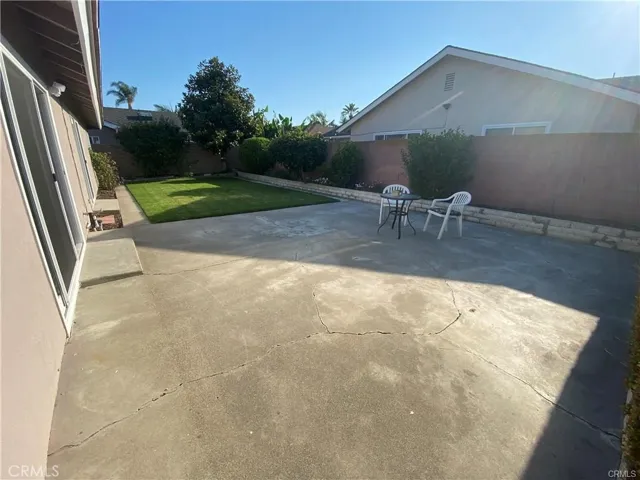 20711 Elizabeth Lane, Huntington Beach, California 92646