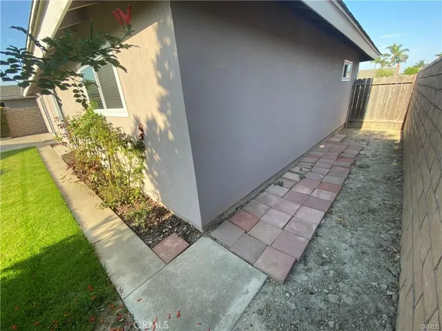 20711 Elizabeth Lane, Huntington Beach, California 92646