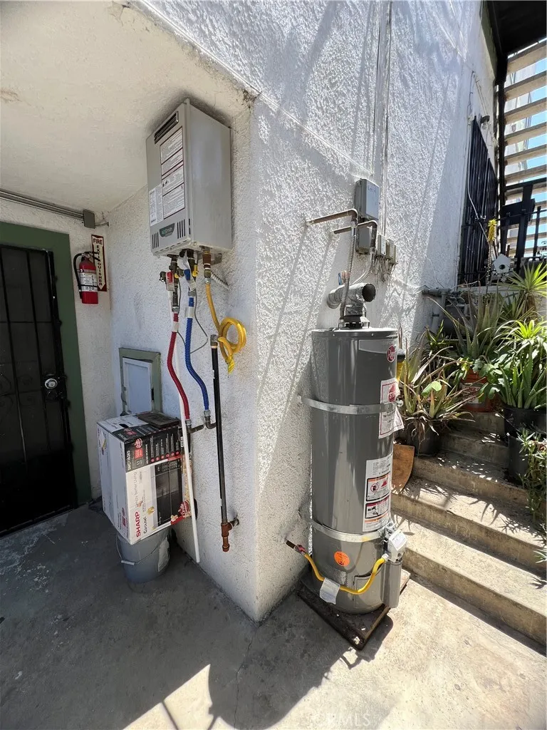 3935 E Cesar E Chavez Avenue, Los Angeles, California 90063 home-pic-25