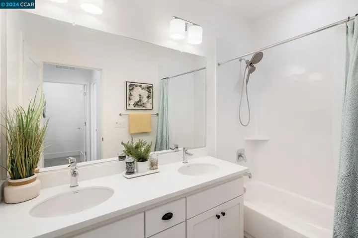 1454 S Barker St, Mountain House, California 95391