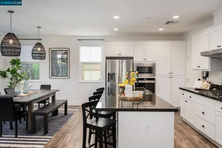 1454 S Barker St, Mountain House, California 95391