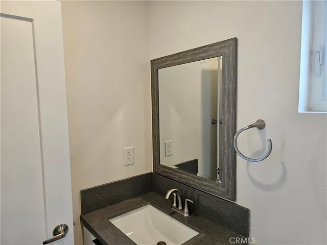2729 La Brea Boulevard, Los Angeles, California 90016