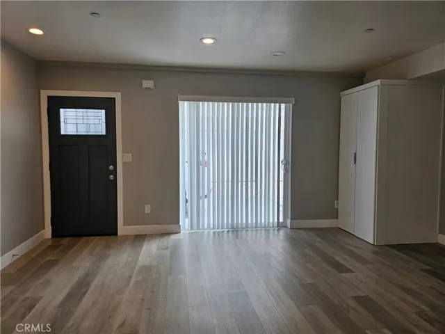 2729 La Brea Boulevard, Los Angeles, California 90016