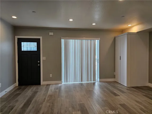 2729 La Brea Boulevard, Los Angeles, California 90016