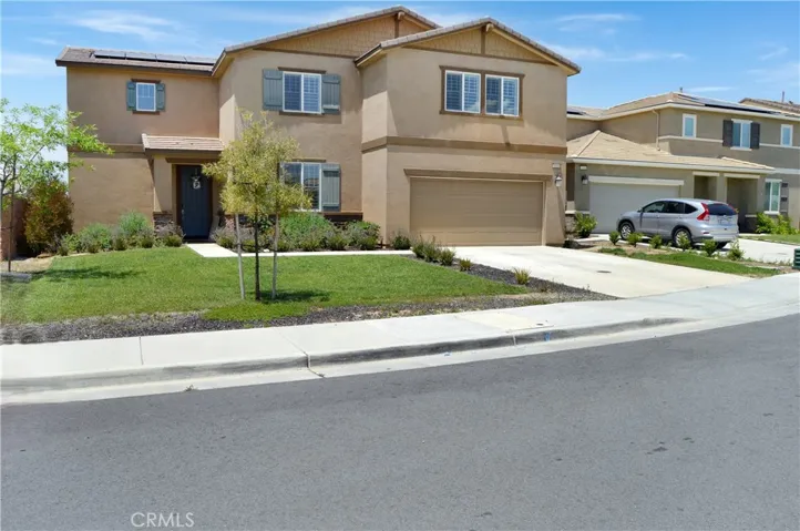 Check out the 3D tour, then grab your favorite agent and make this gorgeous house YOUR next HOME!