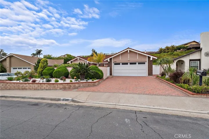 27241 Via Burgos, Mission Viejo, California 92691