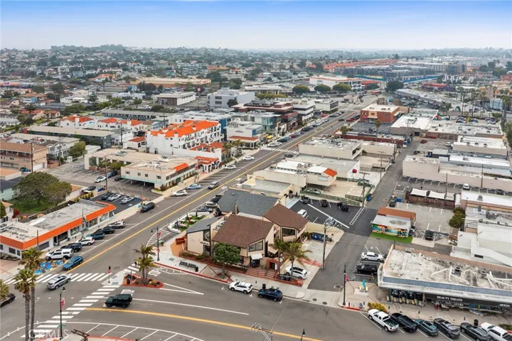 1700 S Catalina Avenue, Redondo Beach, California 90277