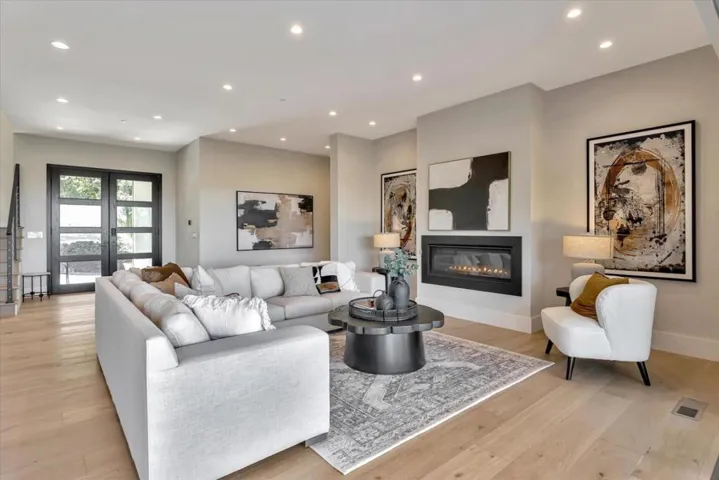 8138 Cinnabar Hills Road, San Jose, California 95120