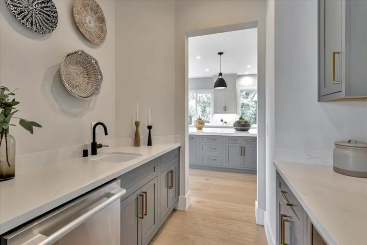 8138 Cinnabar Hills Road, San Jose, California 95120