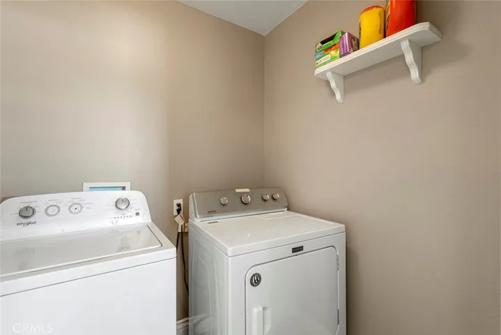 Laundry room on 2nd floor