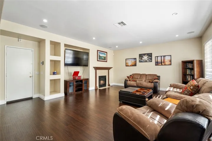 32002 Poppy Way, Lake Elsinore, California 92532