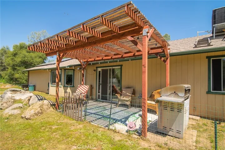 4856 Daffodil Drive, Mariposa, California 95338