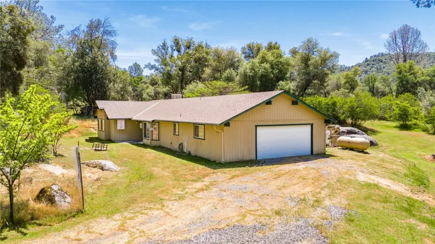 4856 Daffodil Drive, Mariposa, California 95338