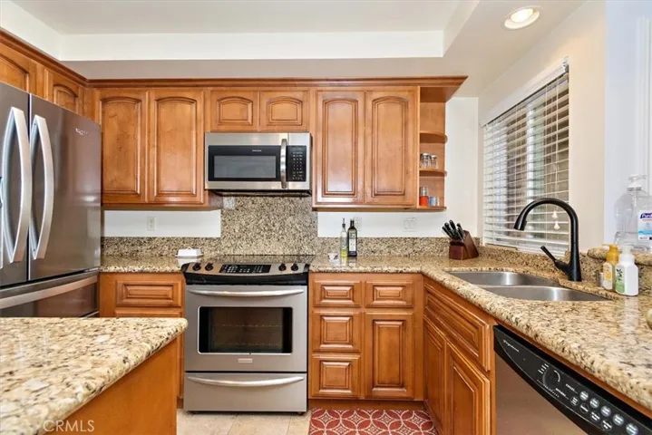 5927 Armaga Spring Road E, Rancho Palos Verdes, California 90275