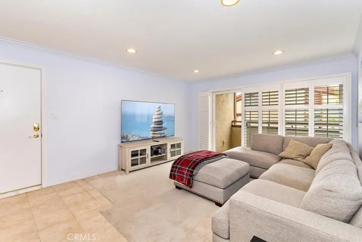 5927 Armaga Spring Road E, Rancho Palos Verdes, California 90275