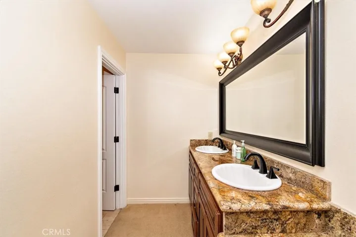 5927 Armaga Spring Road E, Rancho Palos Verdes, California 90275