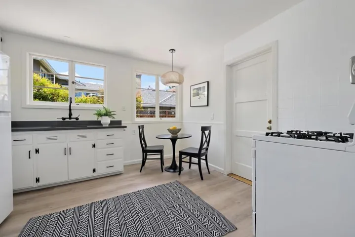 753 Garland Drive, Palo Alto, California 94303