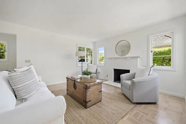 753 Garland Drive, Palo Alto, California 94303