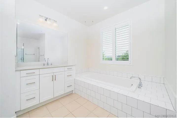 31477 Calle De Las Estrellas, Bonsall, California 92003