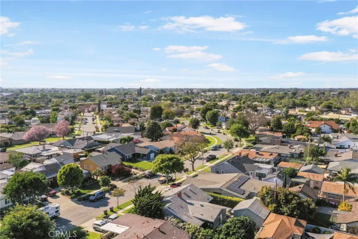 2251 Knoxville Avenue, Long Beach, California 90815