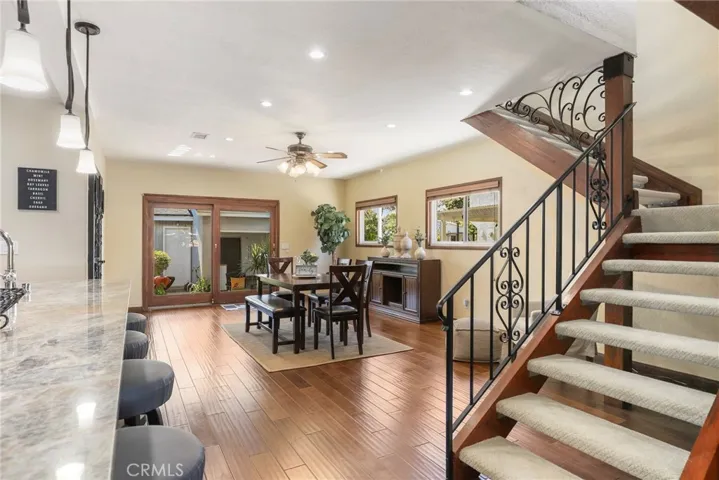 2251 Knoxville Avenue, Long Beach, California 90815