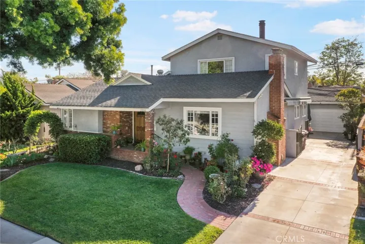2251 Knoxville Avenue, Long Beach, California 90815
