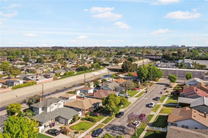 2251 Knoxville Avenue, Long Beach, California 90815