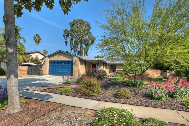 708 Calle De Silva, Redlands, California 92374