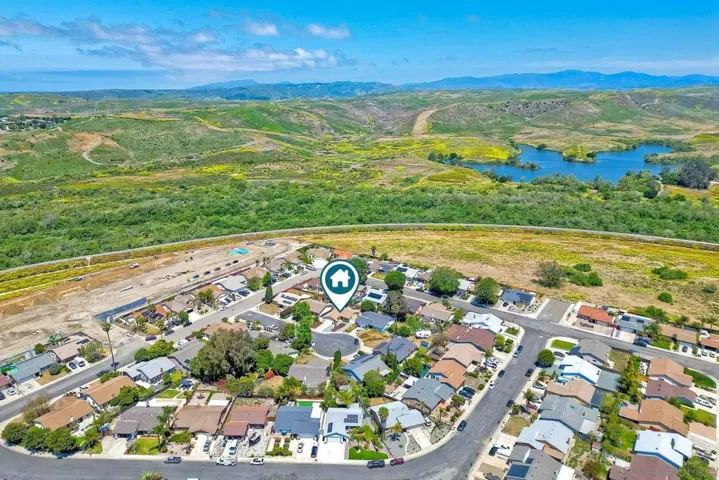 3512 Spruce Ct, Oceanside, California 92058