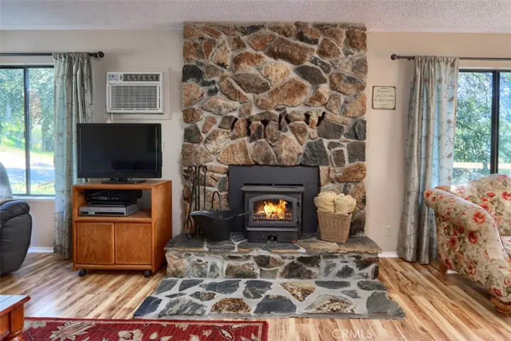 2407 Parmabelle Road, Mariposa, California 95338