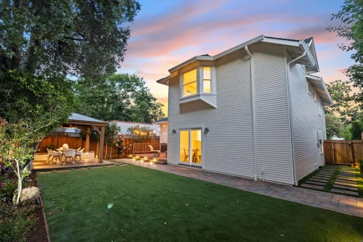 575 Everett Avenue, Palo Alto, California 94301