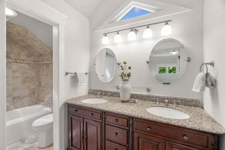 575 Everett Avenue, Palo Alto, California 94301