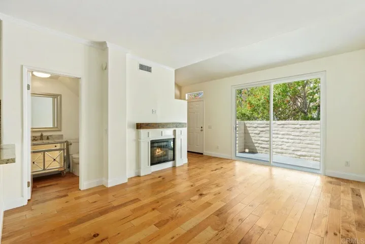 4118 Via Candidiz 118, San Diego, California 92130