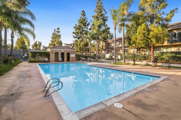 4118 Via Candidiz 118, San Diego, California 92130