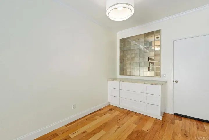 4118 Via Candidiz 118, San Diego, California 92130