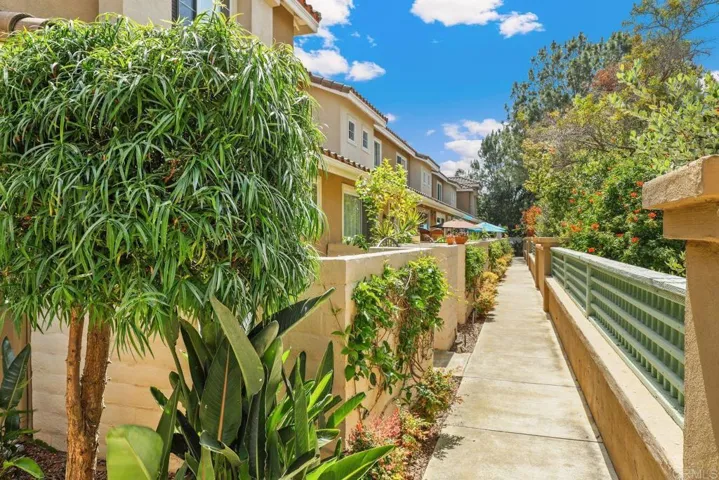 4118 Via Candidiz 118, San Diego, California 92130