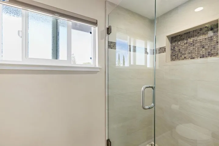Primary shower