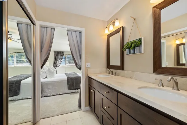 Dual sinks, shower
