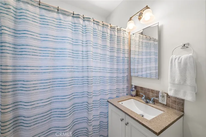 216 Avenida Lobeiro, San Clemente, California 92672